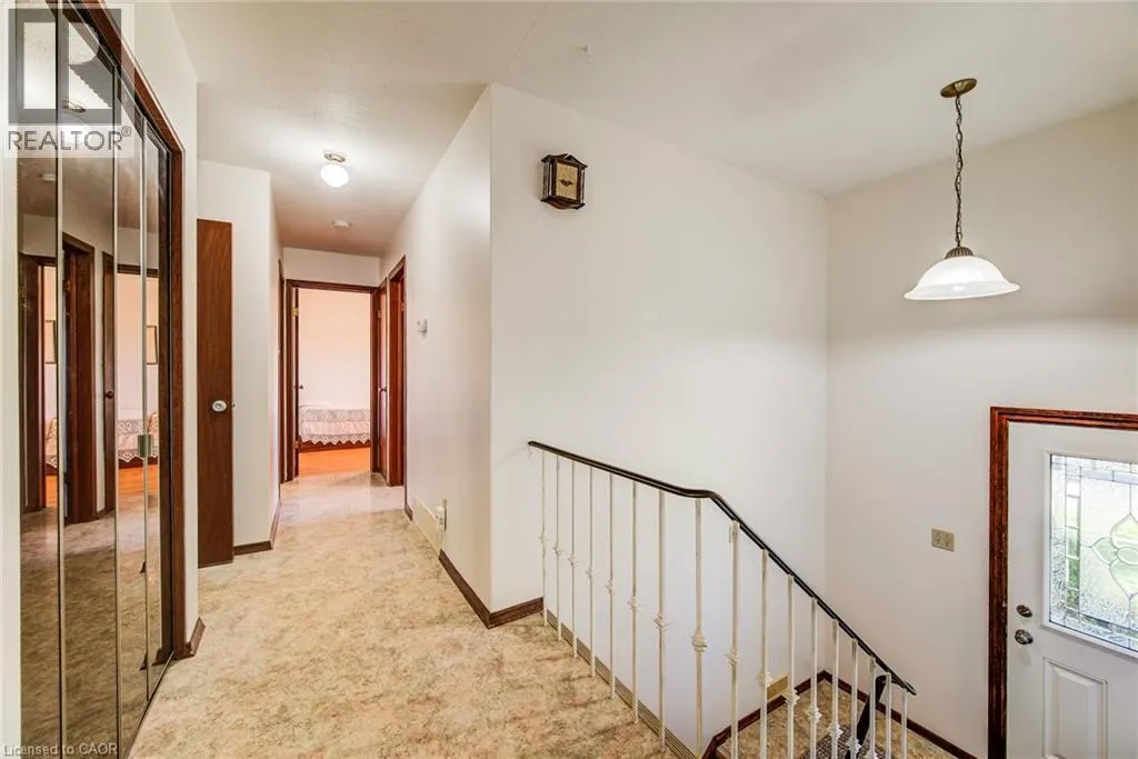 39 KENWOOD Court