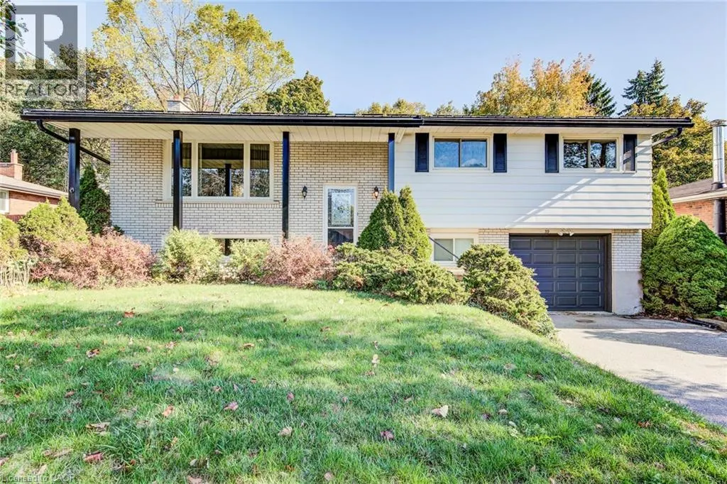 39 KENWOOD Court