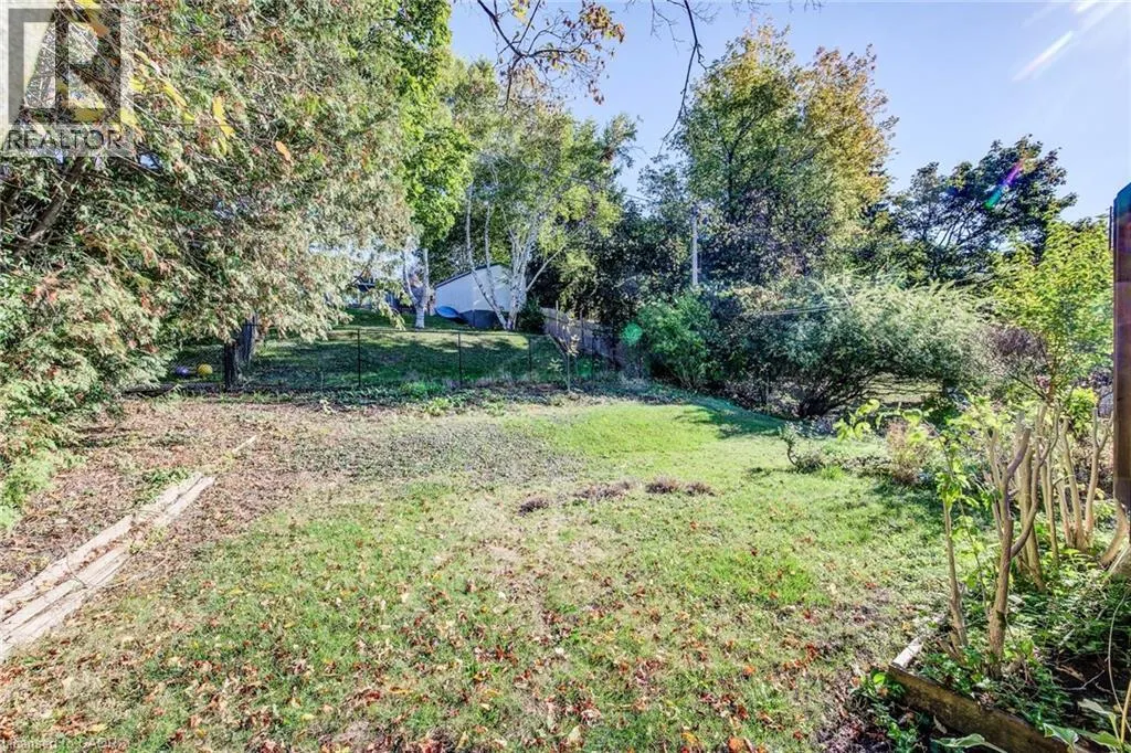 39 KENWOOD Court