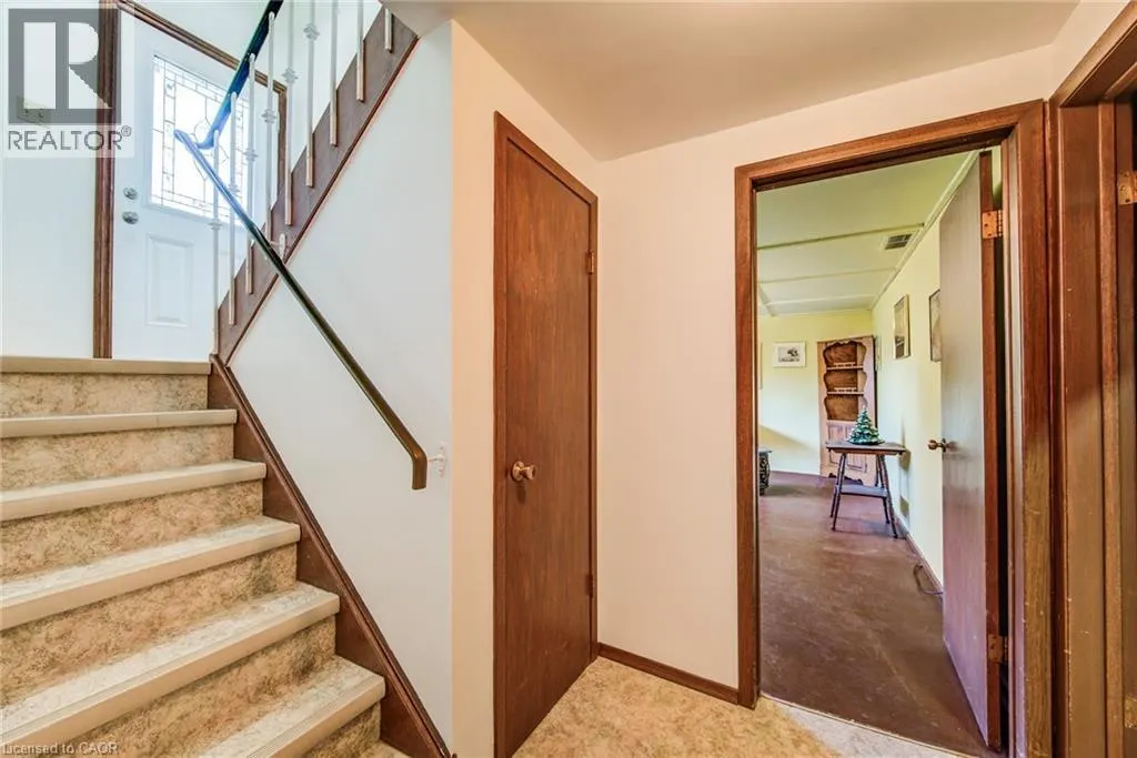 39 KENWOOD Court