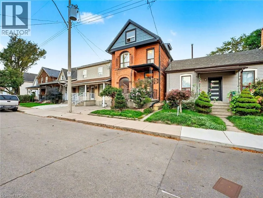 23 OAK Avenue
