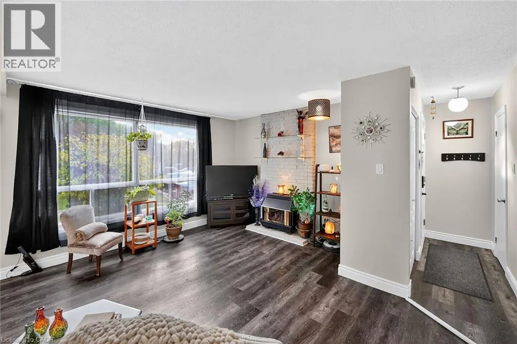 973 FRANCIS Road Unit# 1, #1