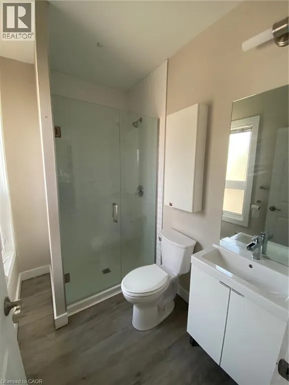 161 WELLINGTON Street N Unit# 204, #204