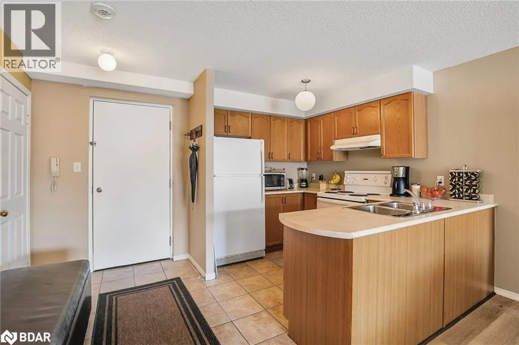 107 BOND Street Unit# 303, #303