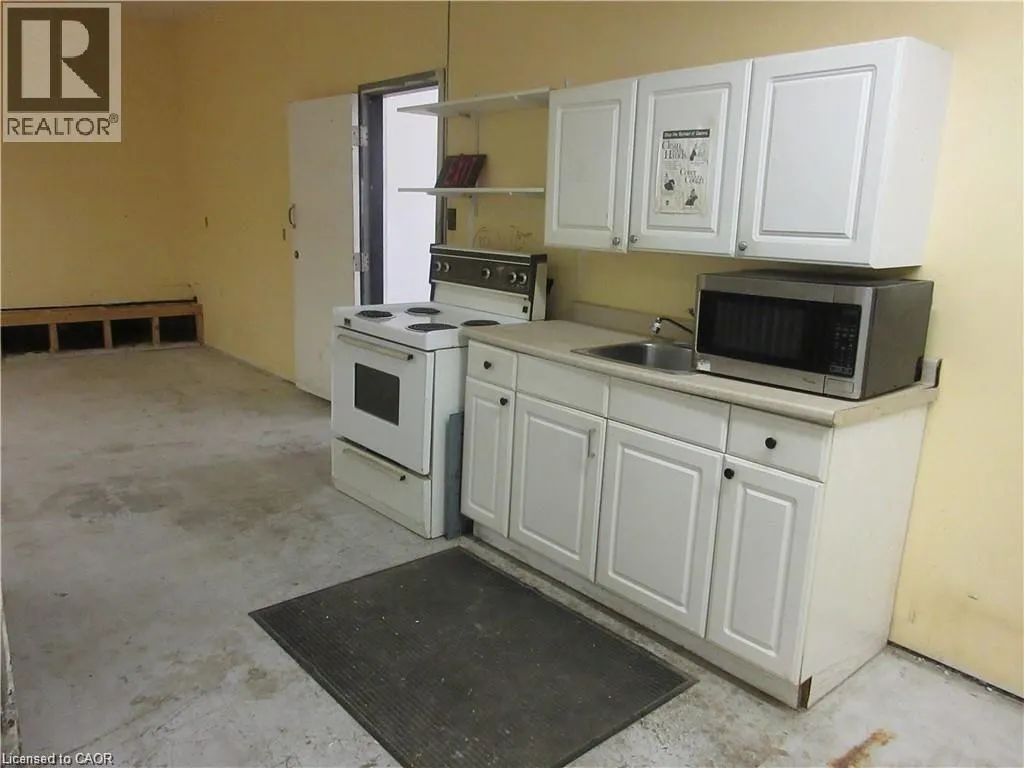 749 BARTON Street E Unit# A, #A
