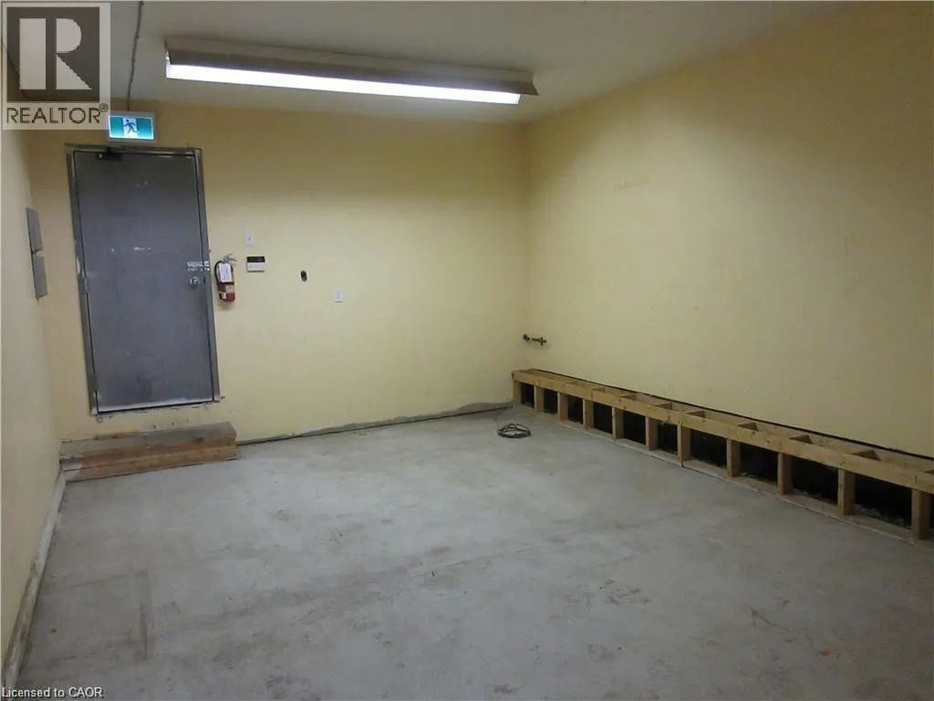 749 BARTON Street E Unit# A, #A