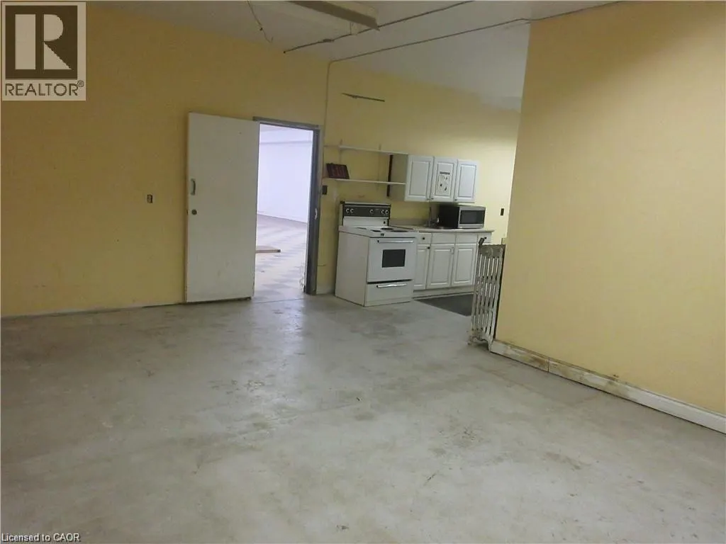 749 BARTON Street E Unit# A, #A