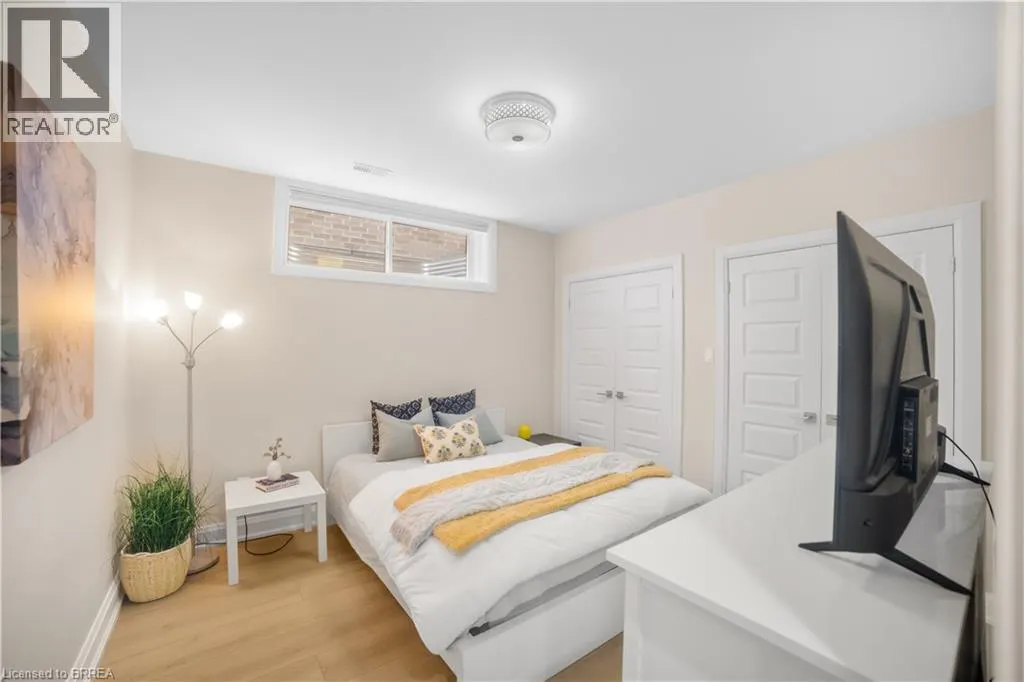 6 BECKETT Drive Unit# 6, #6