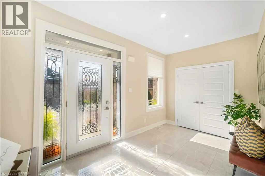 6 BECKETT Drive Unit# 6, #6