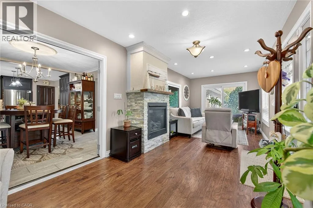 477 LYNDEN Road