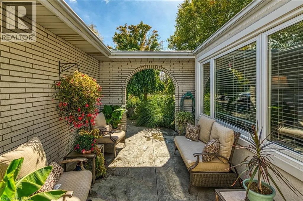 477 LYNDEN Road