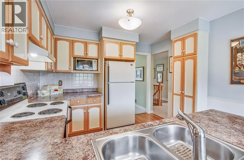21 RIVIERA Ridge