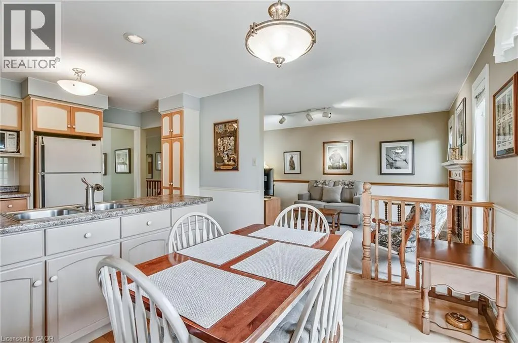 21 RIVIERA Ridge