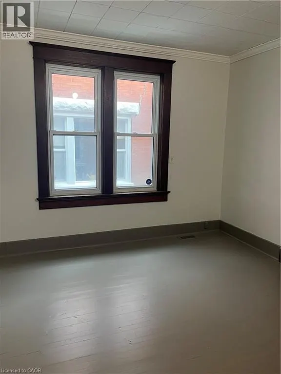19 SHANLEY Street Unit# MAIN FLOOR, #MAIN FLOOR