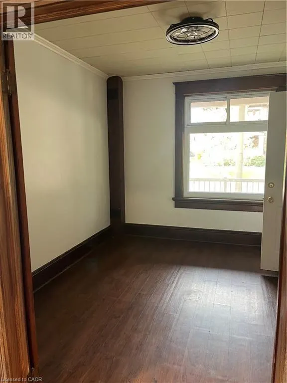 19 SHANLEY Street Unit# MAIN FLOOR, #MAIN FLOOR