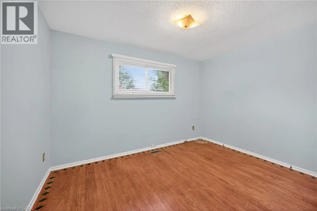 6 KIRKLAND Avenue