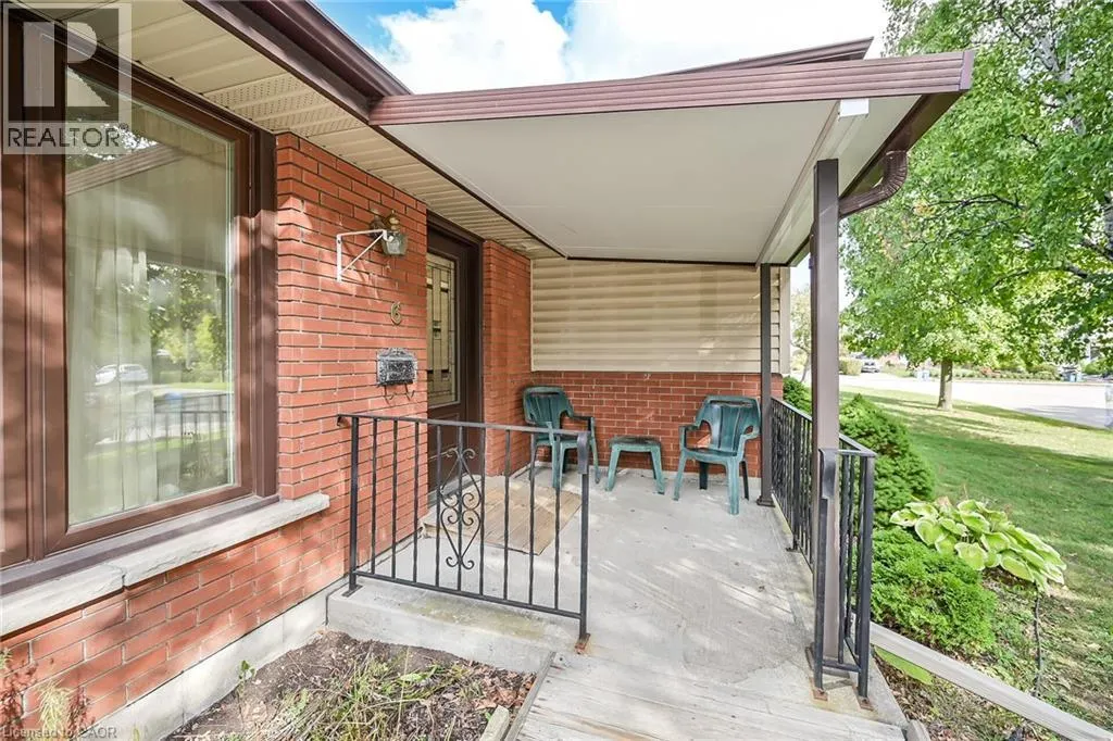 6 KIRKLAND Avenue