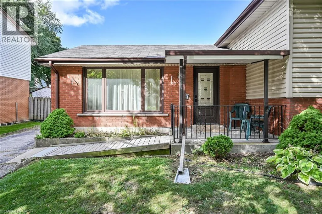 6 KIRKLAND Avenue