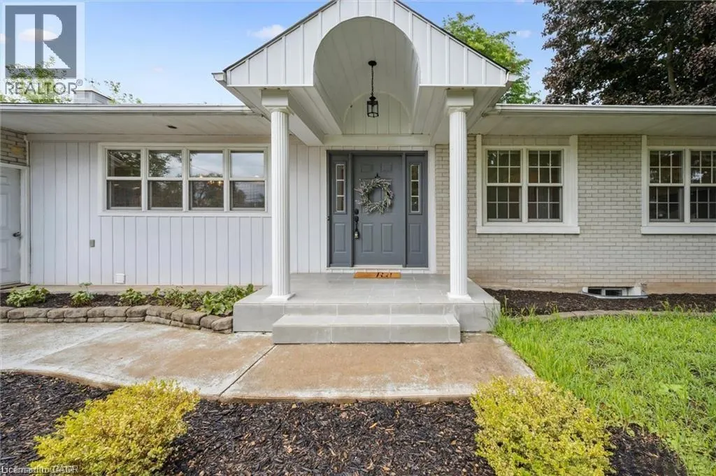 120 RIVERBANK Drive
