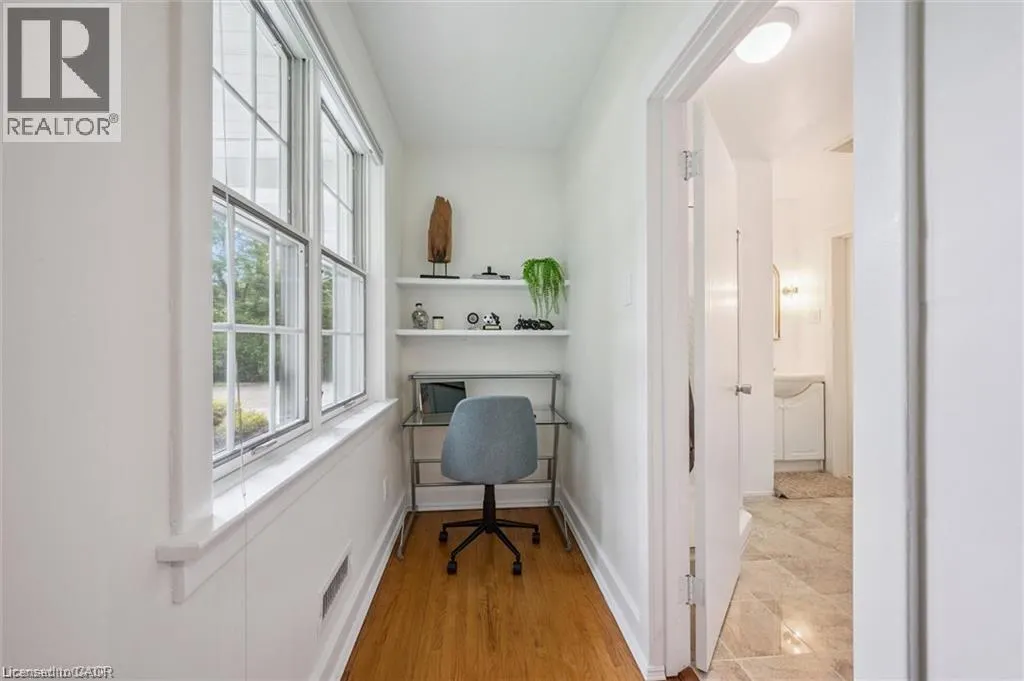 120 RIVERBANK Drive