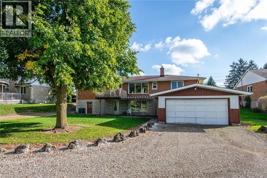324 SNYDER'S Road E