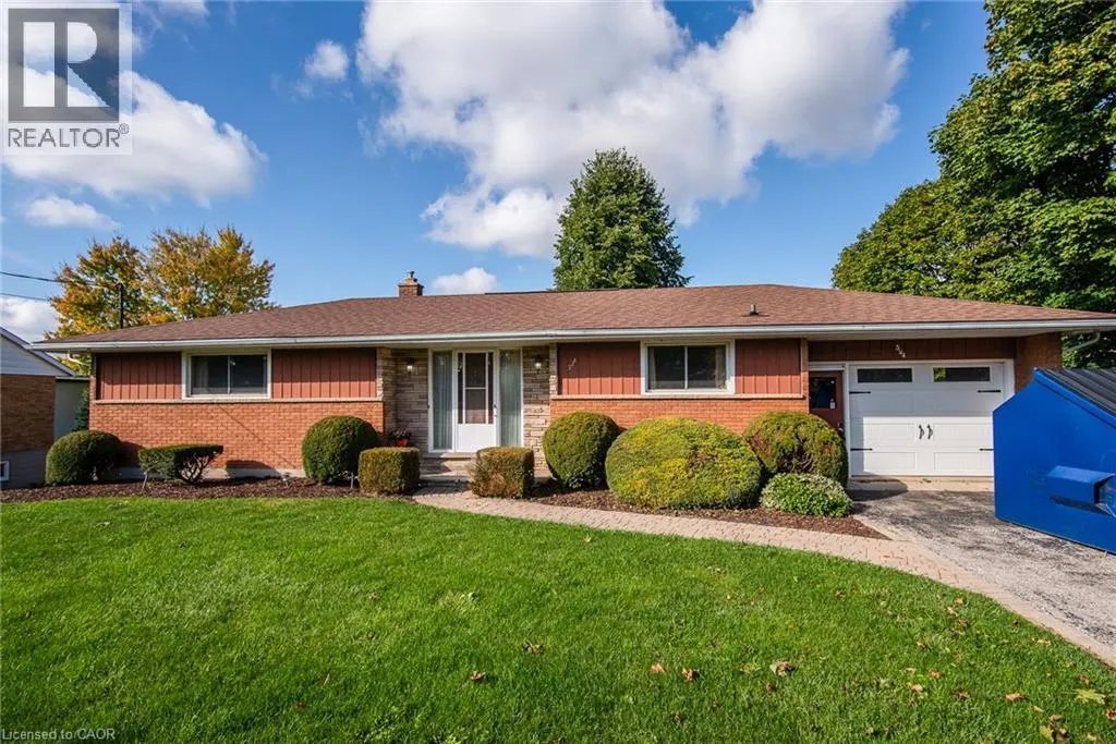 324 SNYDER'S Road E