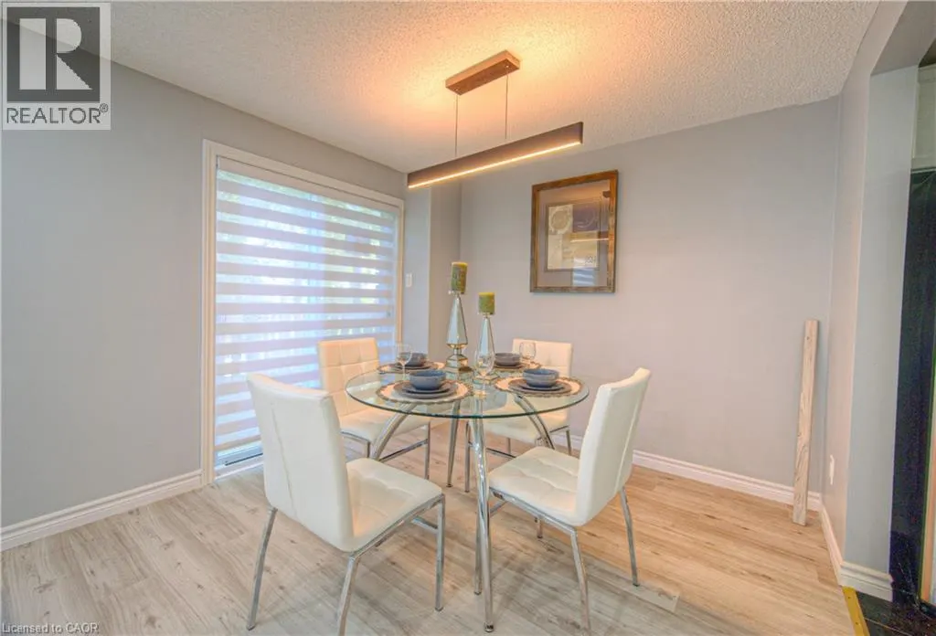 38 POPLAR Drive