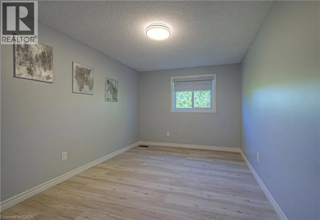 38 POPLAR Drive