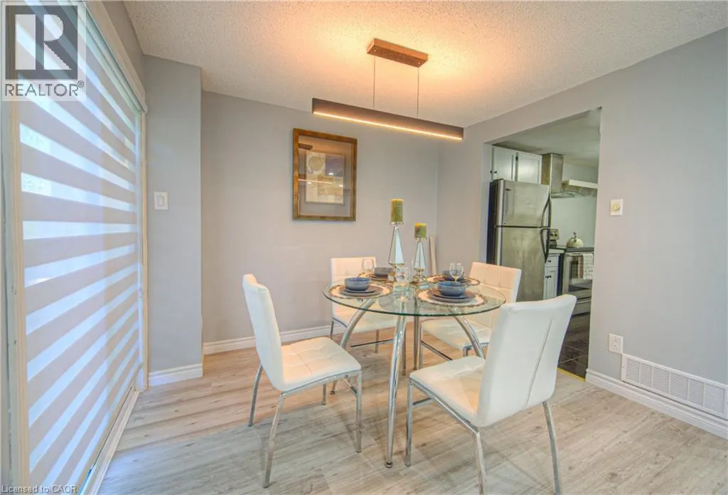 38 POPLAR Drive