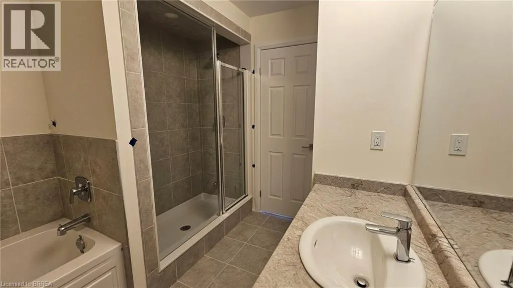 660 COLBORNE Street W Unit# 25, #25