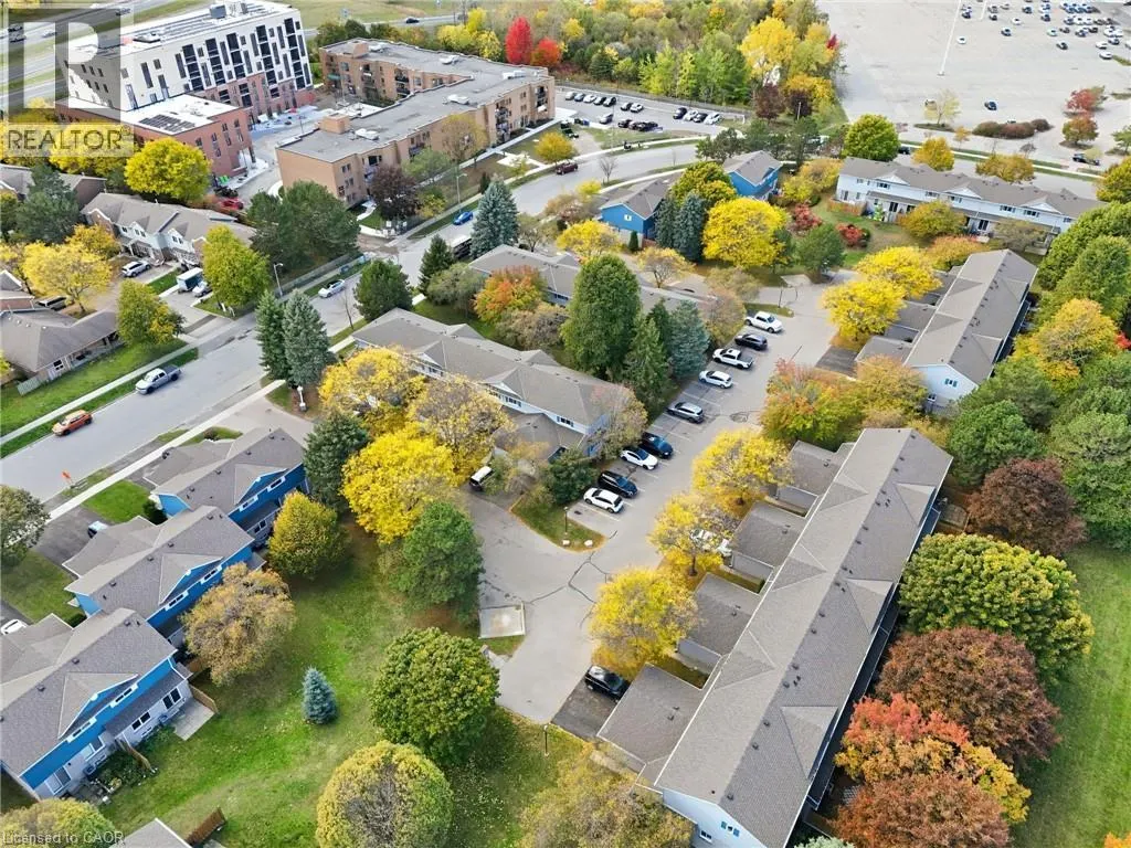 445 KINGSCOURT Drive Unit# 6, #6