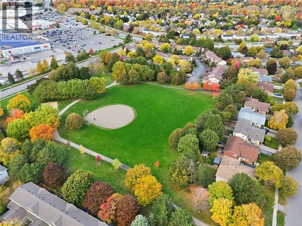 445 KINGSCOURT Drive Unit# 6, #6
