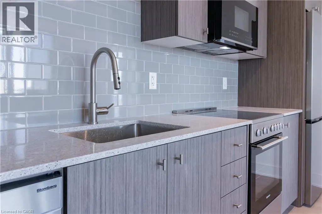 25 WELLINGTON Street S Unit# 1610, #1610