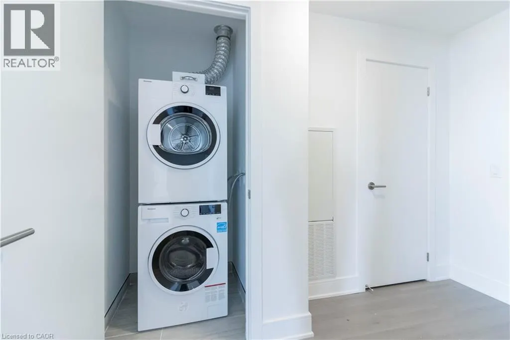 25 WELLINGTON Street S Unit# 1610, #1610
