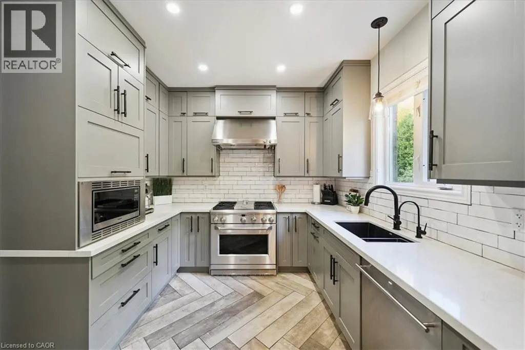 2237 ADIRONDAK Trail