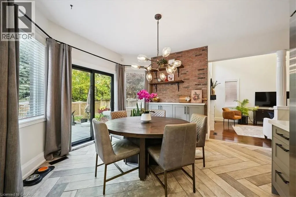 2237 ADIRONDAK Trail