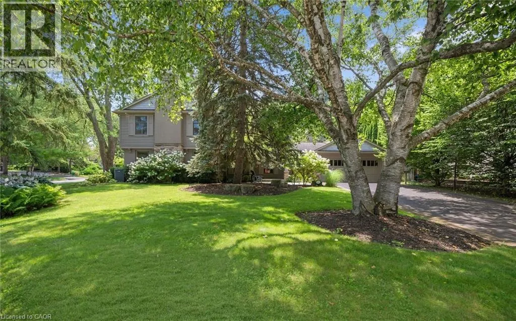 250 DALEWOOD Drive