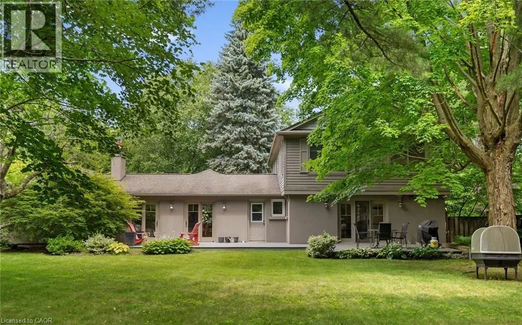 250 DALEWOOD Drive