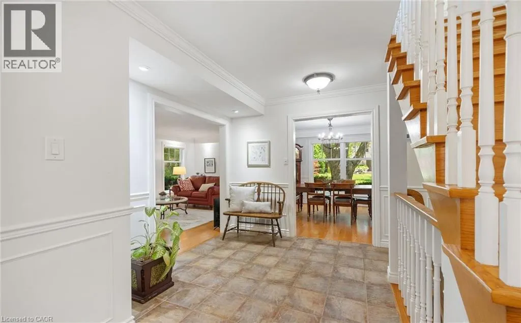 250 DALEWOOD Drive