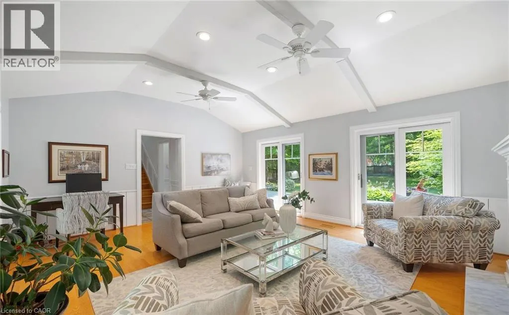 250 DALEWOOD Drive