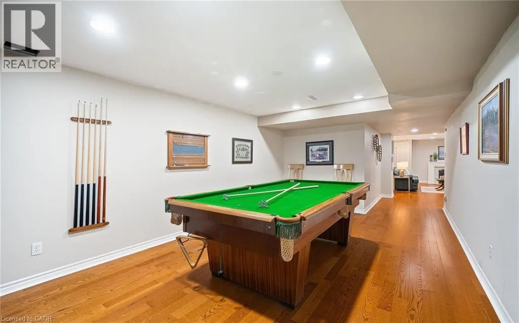 250 DALEWOOD Drive
