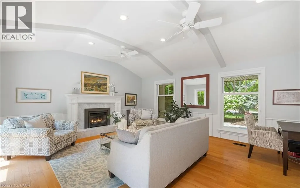 250 DALEWOOD Drive