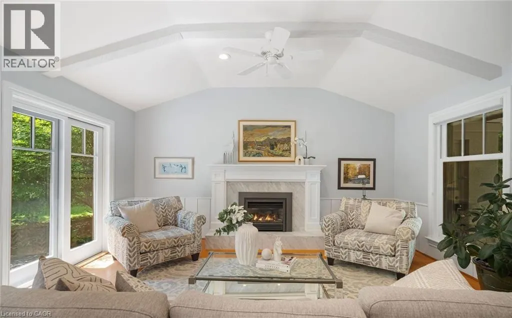 250 DALEWOOD Drive