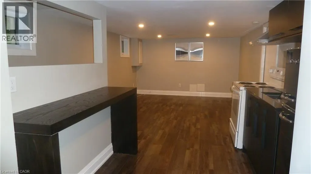 6 GRENVILLE Avenue Unit# LOWER, #LOWER