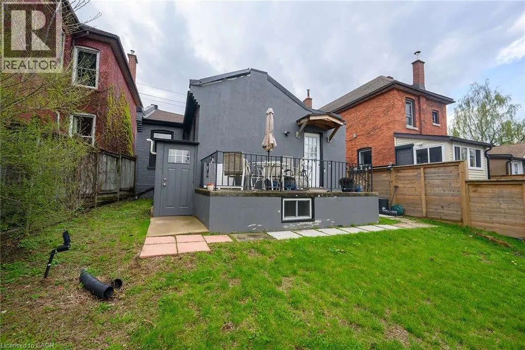 129 DUNDURN Street N