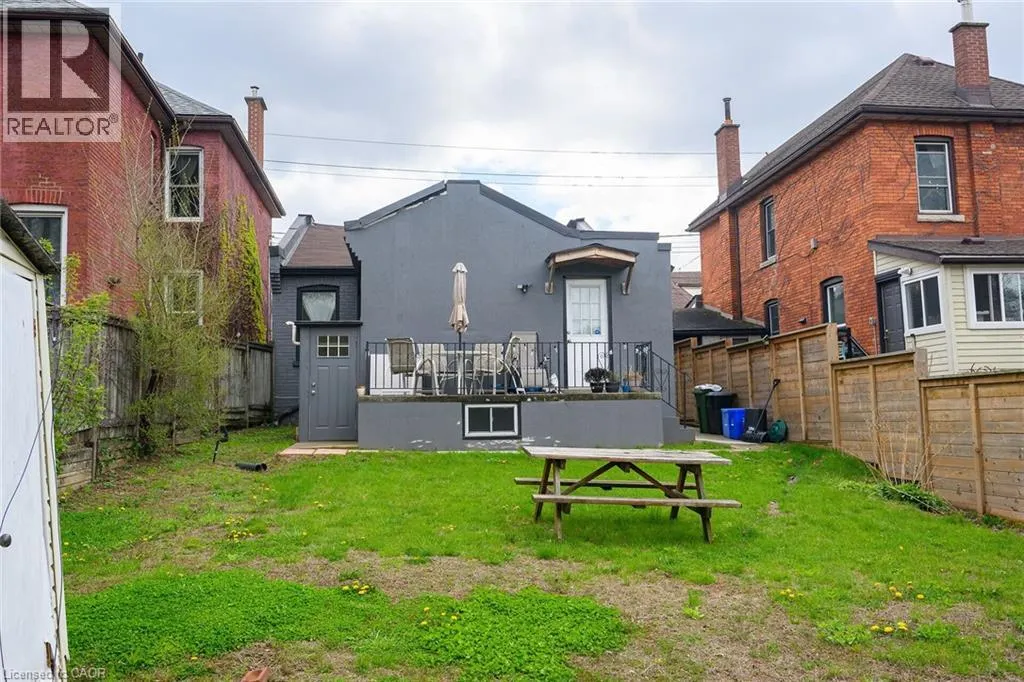 129 DUNDURN Street N