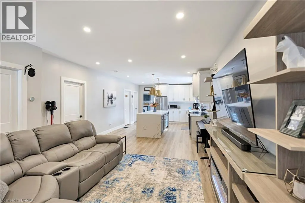 197 GRAND Street