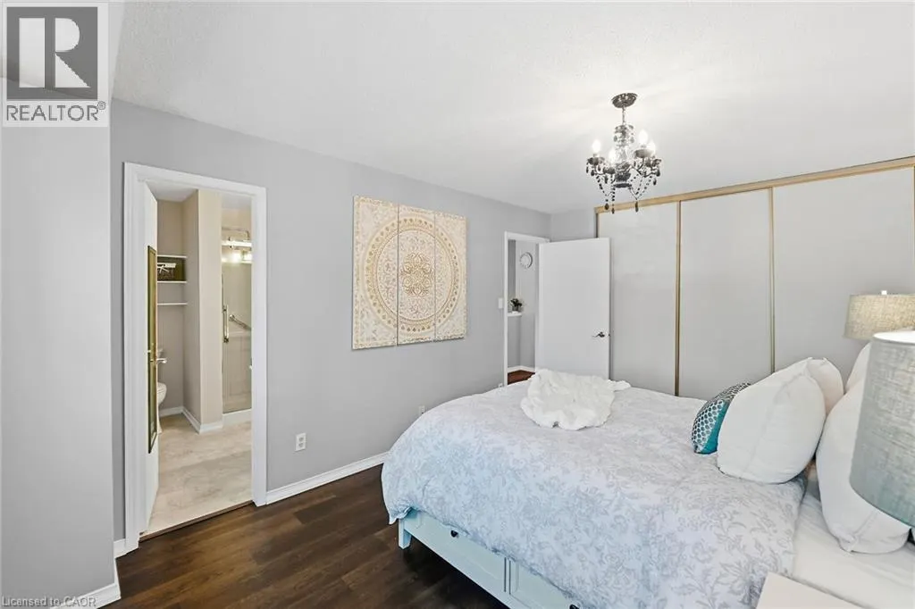 55 KERMAN Avenue Unit# 9, #9