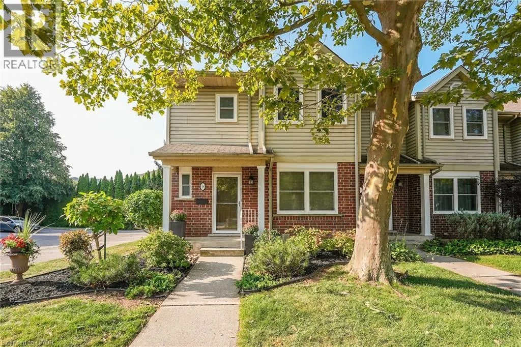 55 KERMAN Avenue Unit# 9, #9