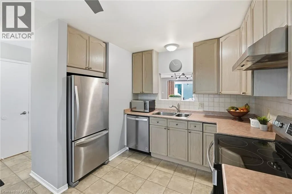 55 KERMAN Avenue Unit# 9, #9